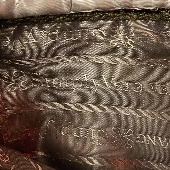 Vintage SimplyVera Vera Wang black vegan leather crossbody scrunch purse y2k - Picture 13 of 14